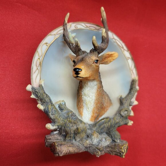 3D Deer Embedded Polystone Dome and Base Shelf Decor - Picture 9 of 12